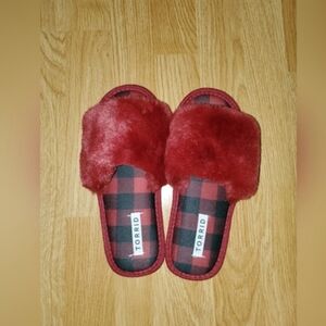 Torrid NWOT Buffalo Plaid Slippers Sz 8WW